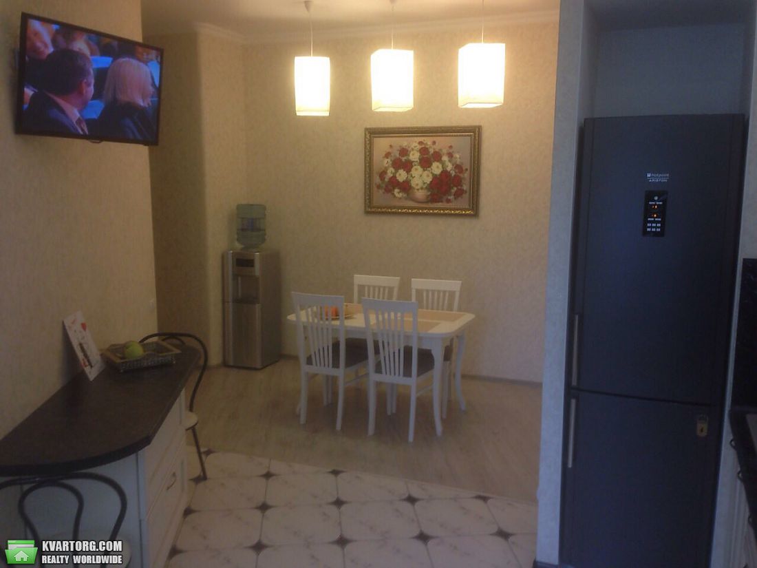 Sell 2-room apartment. Киев,  Ломоносова — photo 3