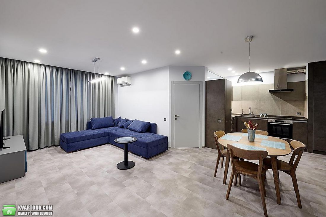 Rent out 3-room apartment. Киев,  Герцена — photo 1