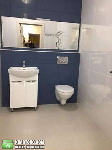 Rent out 2-room apartment. Киев,  Чавдар — photo 6