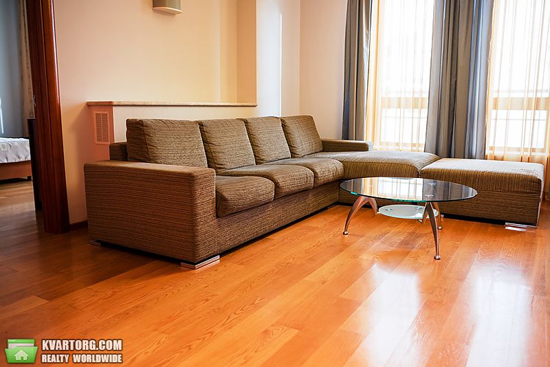 Rent out 4-room apartment. Киев,  Иванова — photo 7