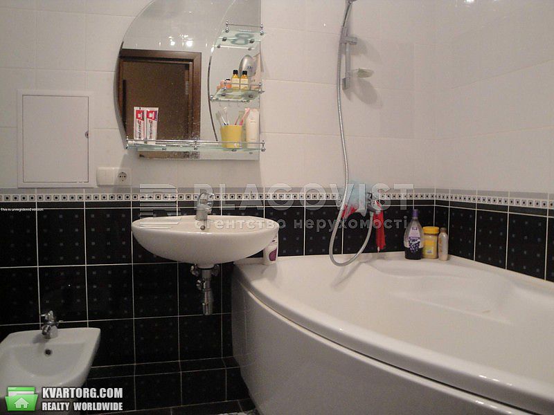 Rent out 2-room apartment. Киев,  Ирпенская — photo 9
