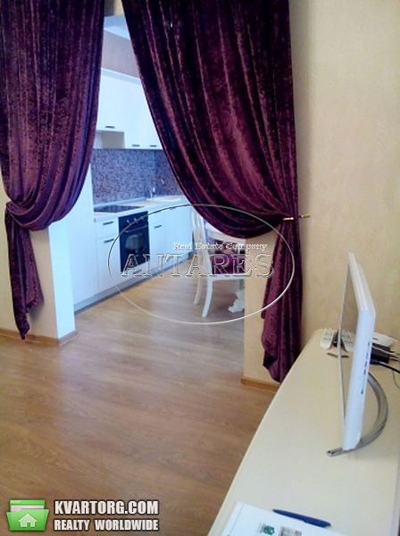 Rent out 1-room apartment. Киев, Драгомирова — photo 4