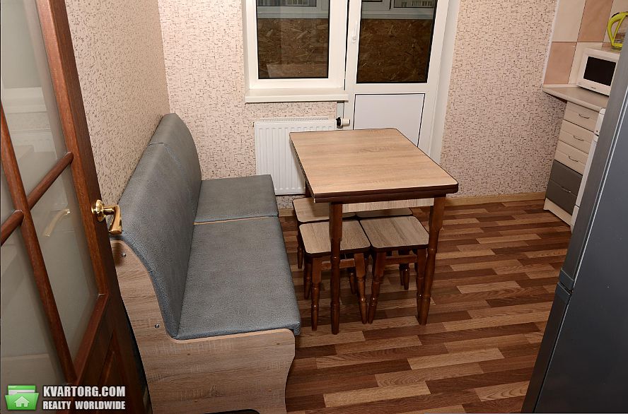 Rent out 1-room apartment. Киев,  Чавдар — photo 4