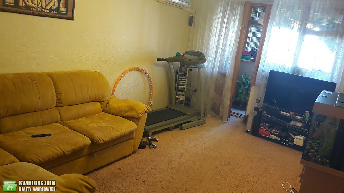 Sell 4-room apartment. Днепропетровск,  Запорожское шоссе — photo 4