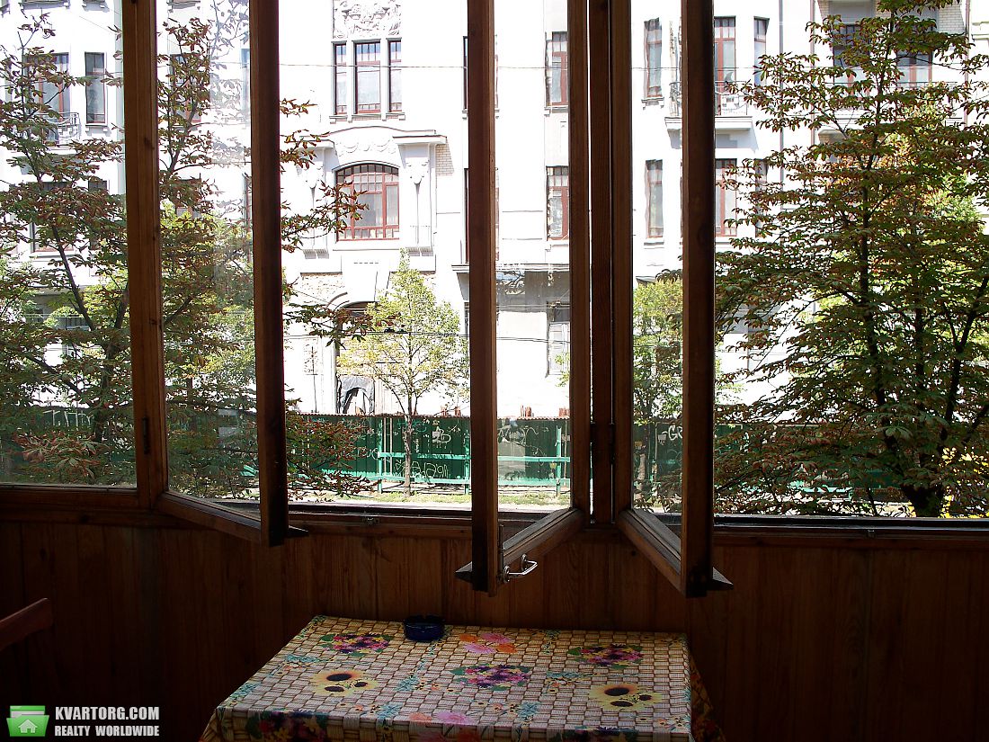 Rent out 1-room apartment. Киев,  Саксаганского — photo 5