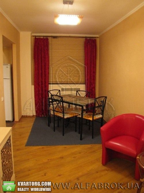 Rent out 2-room apartment. Киев,  Мазепы — photo 2