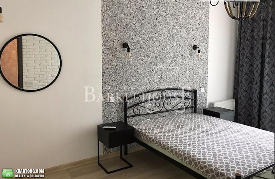 Rent out 2-room apartment. Киев, дегтярная — photo 5