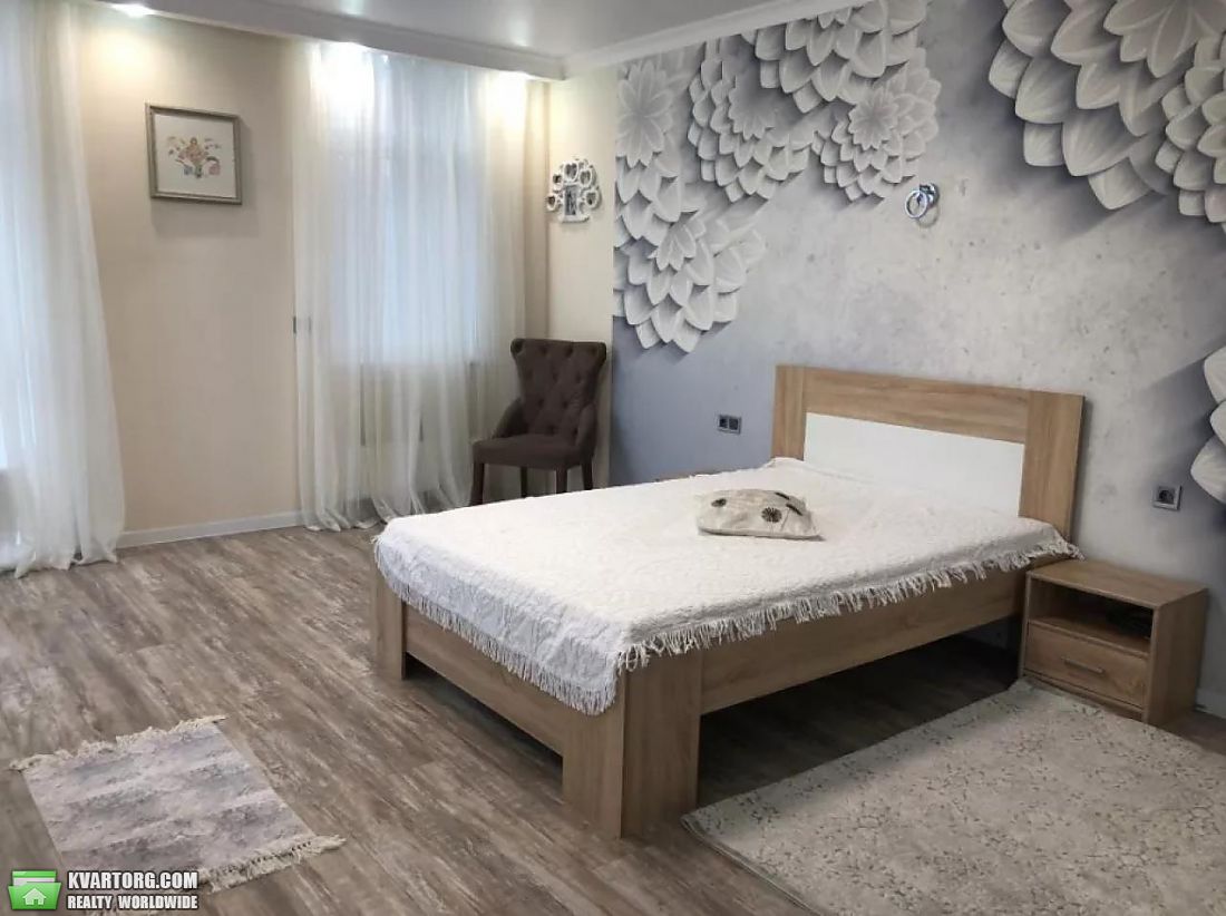 Rent out 2-room apartment. Киев,  Рыбалко — photo 8