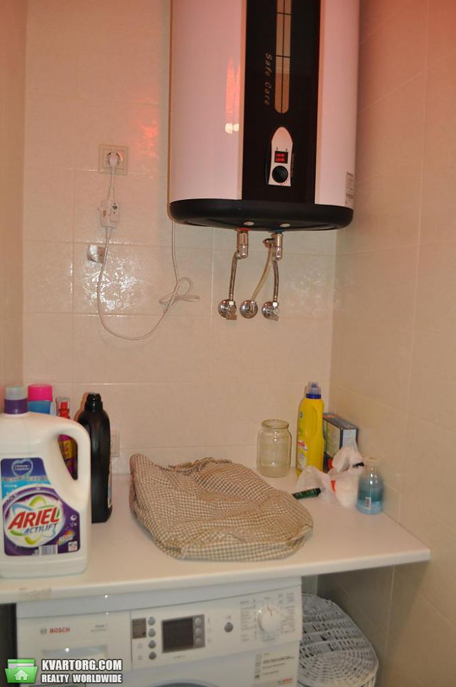 Rent out 2-room apartment. Киев,  Дегтяревская — photo 5