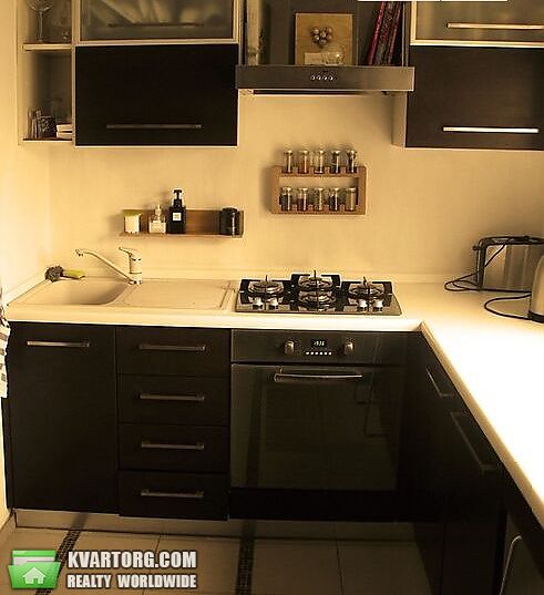 Sell 3-room apartment. Киев,  Приозерная — photo 1