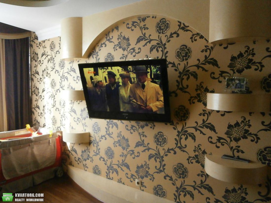 Rent out 3-room apartment. Киев,  Днепровская наб — photo 4