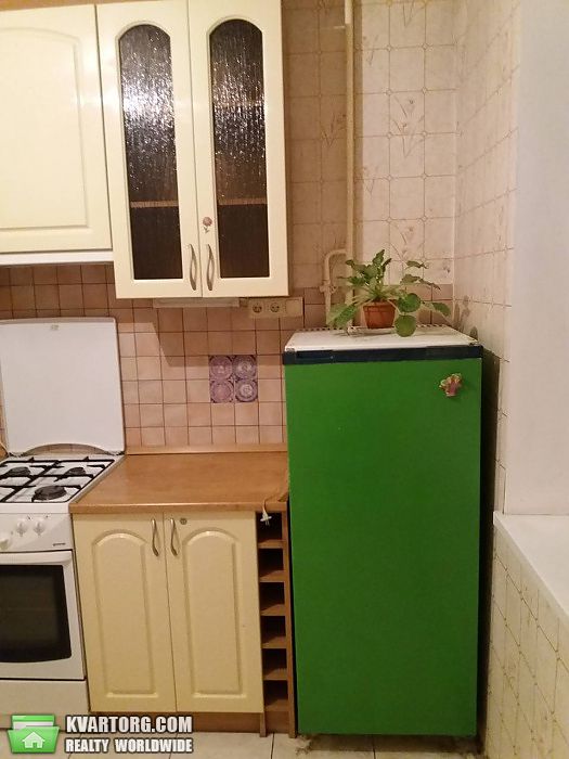Rent out 3-room apartment. Киев,  Героев Днепра — photo 2