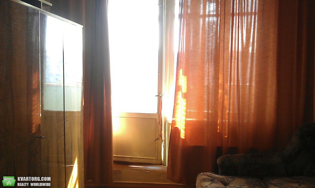 Rent out 1-room apartment. Харьков, Людвига Свободы — photo 4