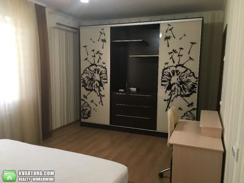 Sell 2-room apartment. Киев,  Крушельницкой — photo 1