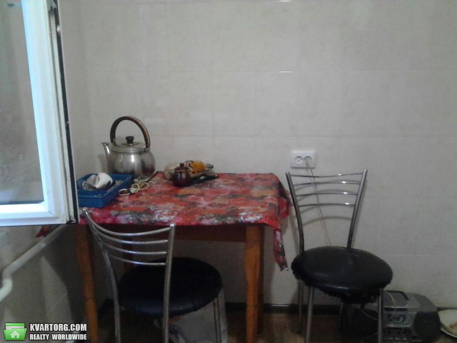 Sell 2-room apartment. Киев,  Серова — photo 3