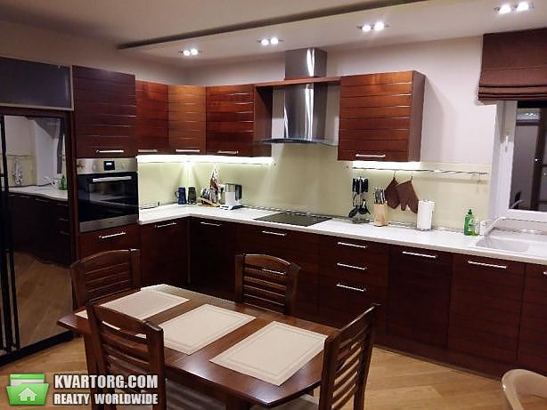 Rent out 3-room apartment. Киев,  Голосеевская — photo 1