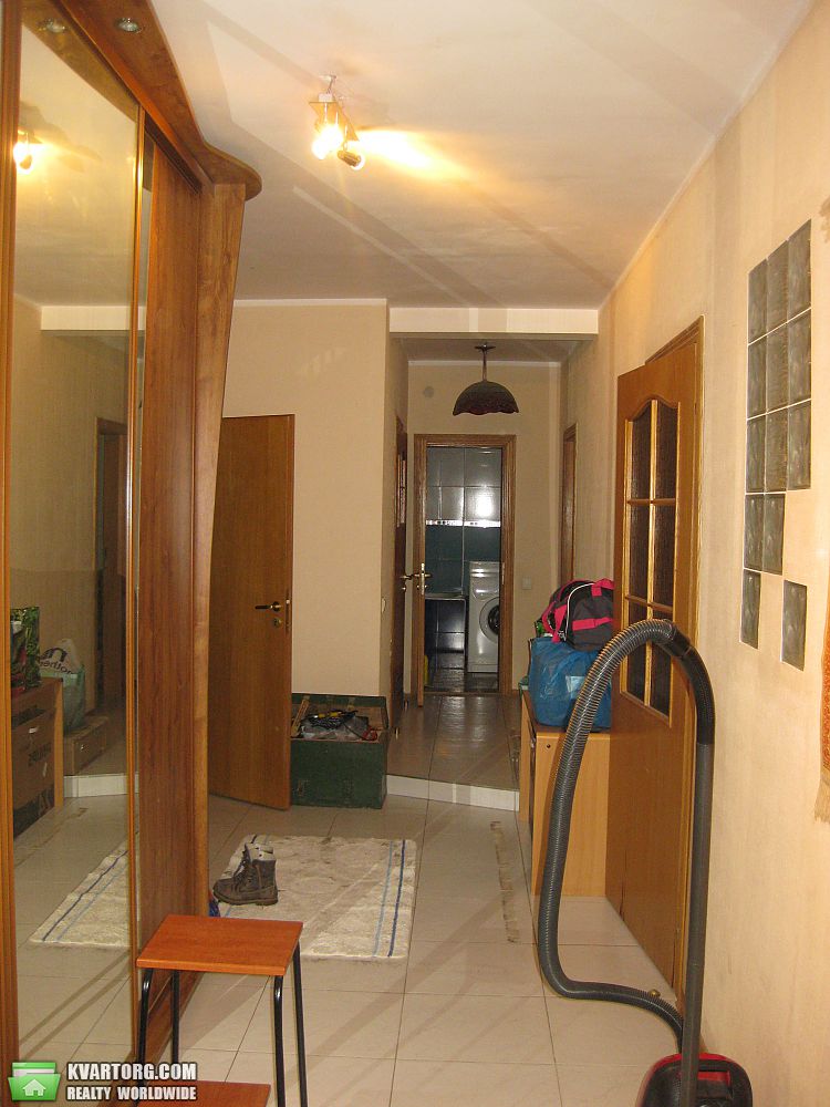 Sell 2-room apartment. Киев,  Подгорная — photo 9