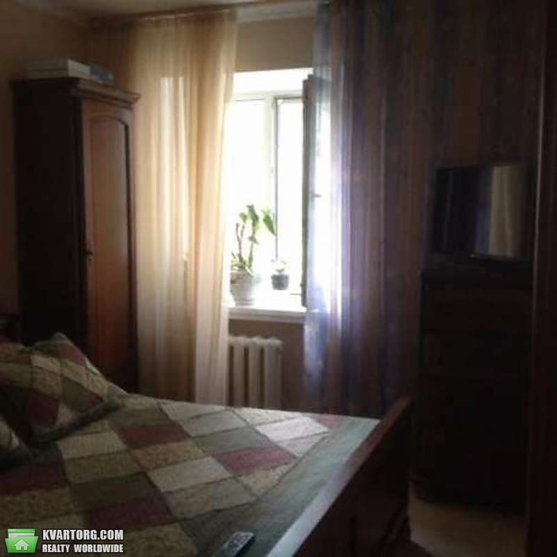 Sell 2-room apartment. Киев,  Первомайского — photo 3