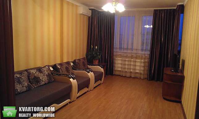Rent out 1-room apartment. Киев,  Вышгородская — photo 1