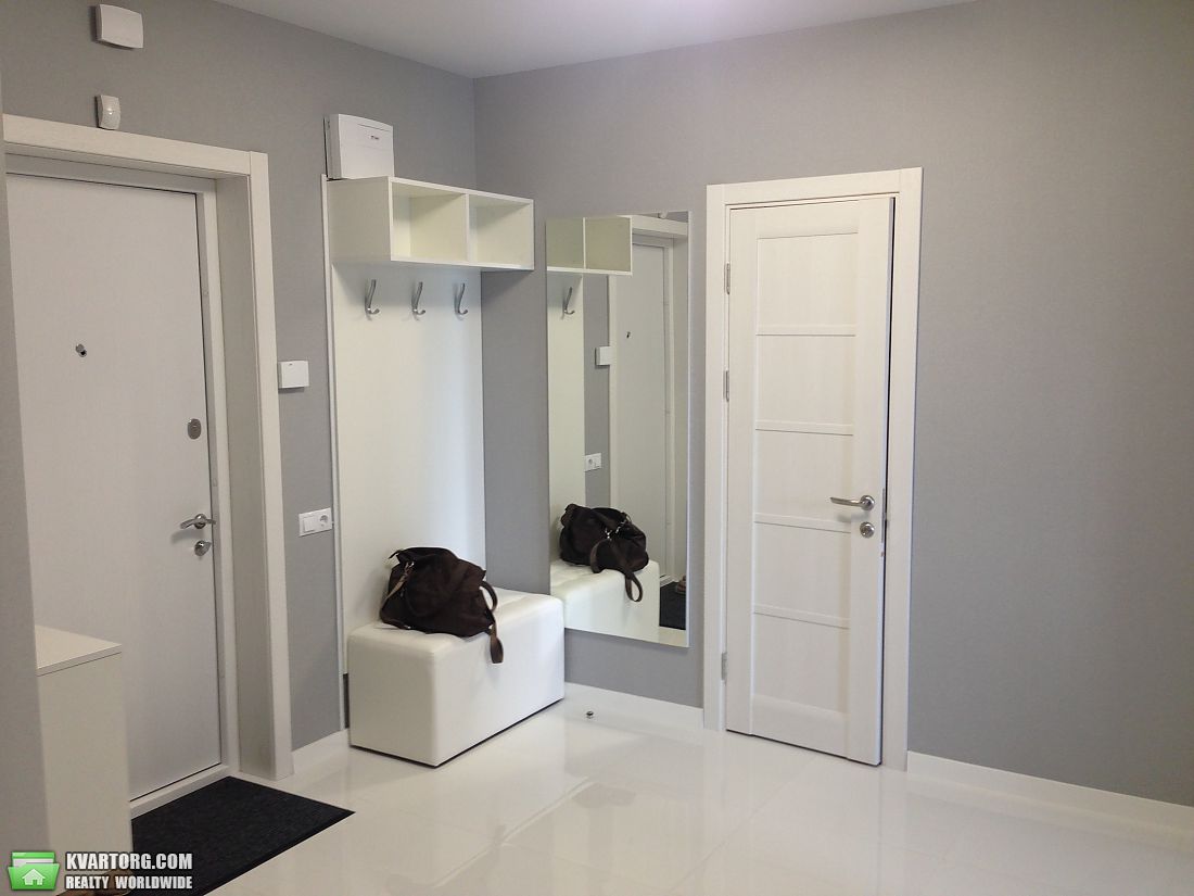 Rent out 2-room apartment. Киев,  Комарова — photo 8