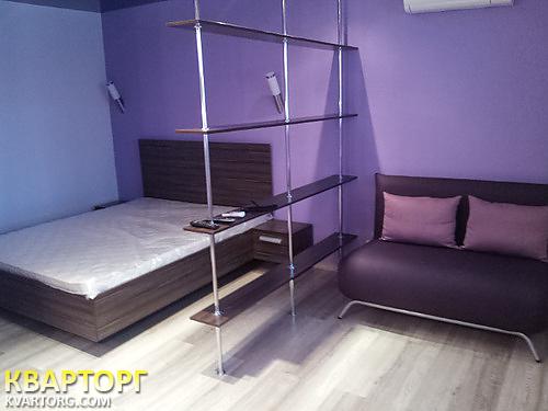 Rent out 1-room apartment. Киев,  Героев Сталинграда пр — photo 1