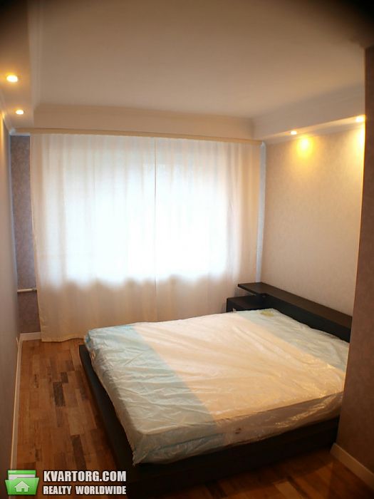 Rent out 2-room apartment. Киев,  Чигорина — photo 1