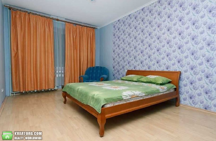 Sell 3-room apartment. Киев, Семьи Праховых — photo 1