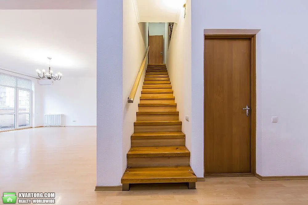 Rent out multi-room apartment. Киев, Павловской — photo 1