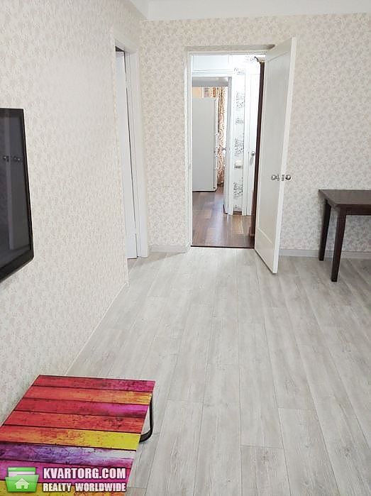 Rent out 3-room apartment. Киев,  Донецкая — photo 2