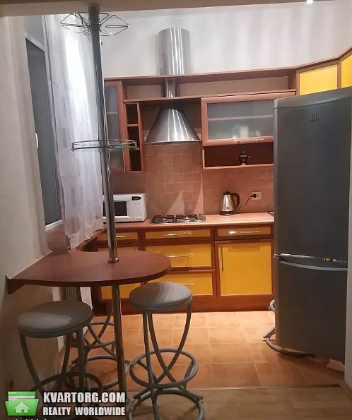 Rent out 2-room apartment. Киев,  Паньковская — photo 2