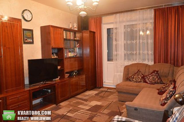 Sell 2-room apartment. Киев,  Маяковского — photo 2
