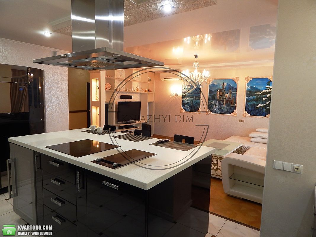 Rent out 4-room apartment. Киев,  Днепровская наб — photo 2