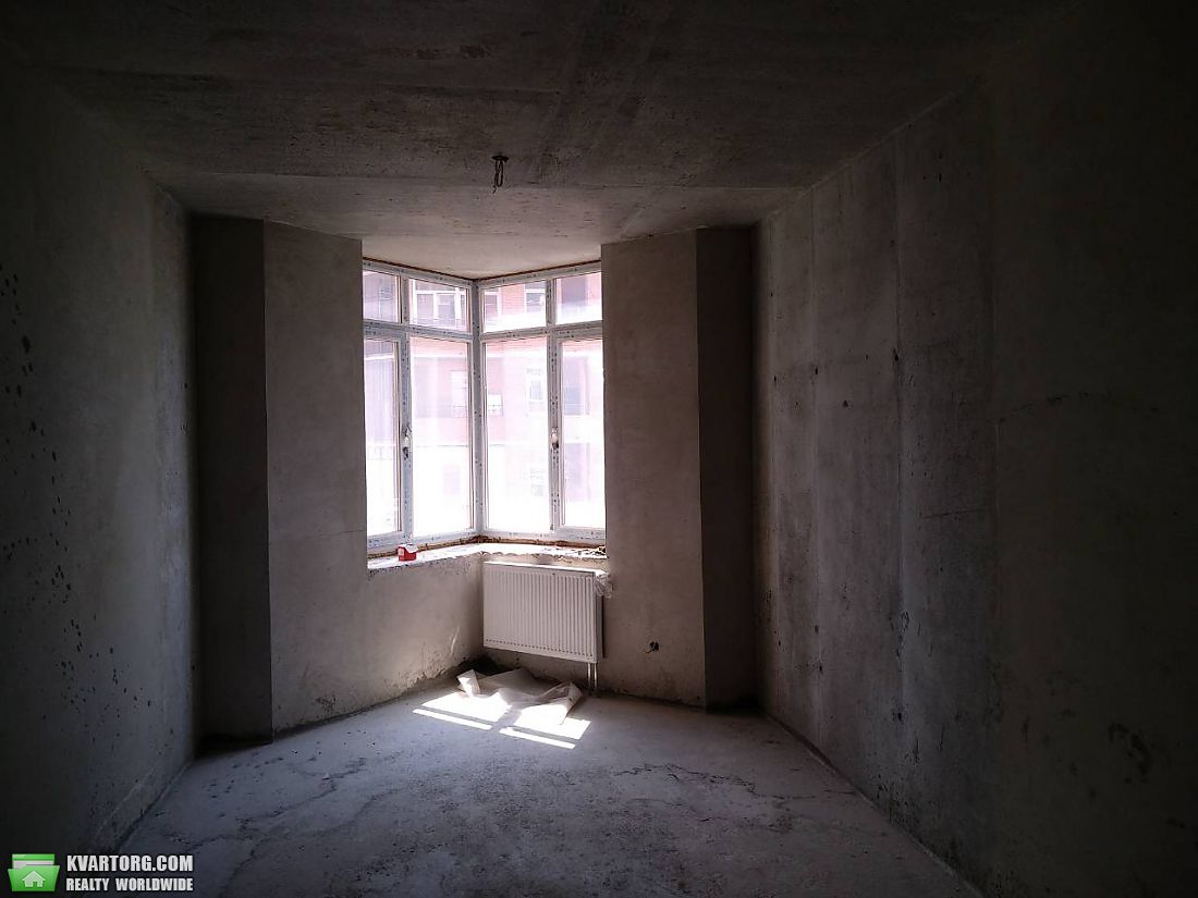 Sell 3-room apartment. Киев,  Щорса — photo 8