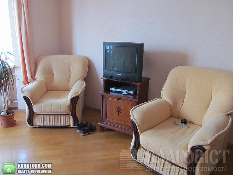 Sell 2-room apartment. Киев,  Никольско-Слободская — photo 1
