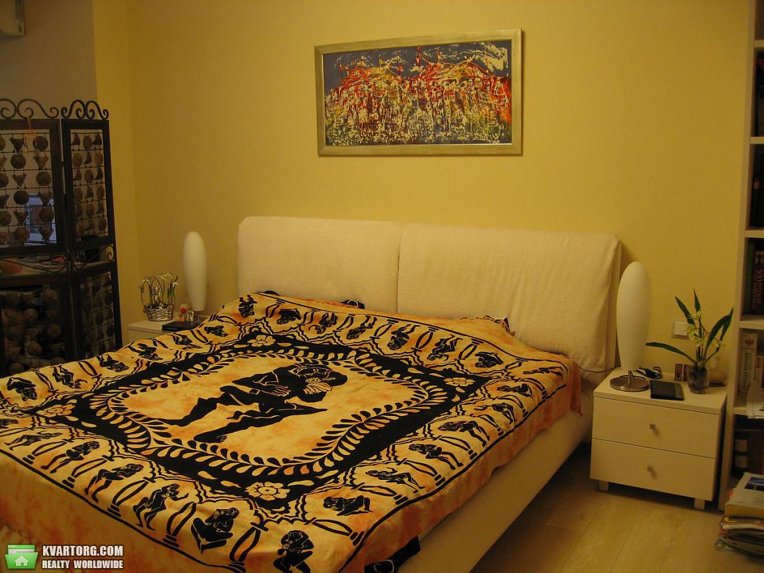 Rent out 2-room apartment. Киев,  Кольцова бул — photo 1
