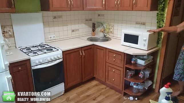 Sell 2-room apartment. Киев,  Героев Днепра — photo 1