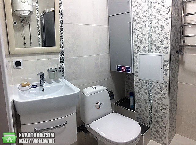 Rent out 2-room apartment. Киев,  Предславинская — photo 6