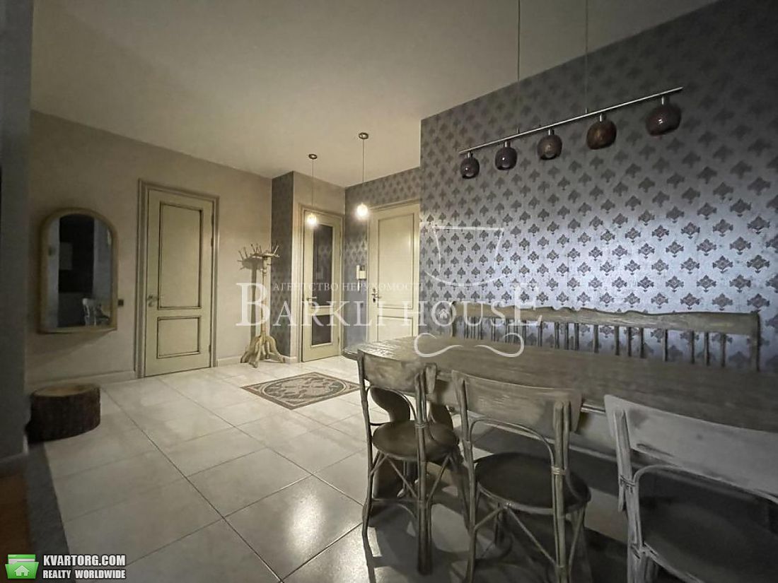 Rent out 3-room apartment. Киев,  Жилянская — photo 2