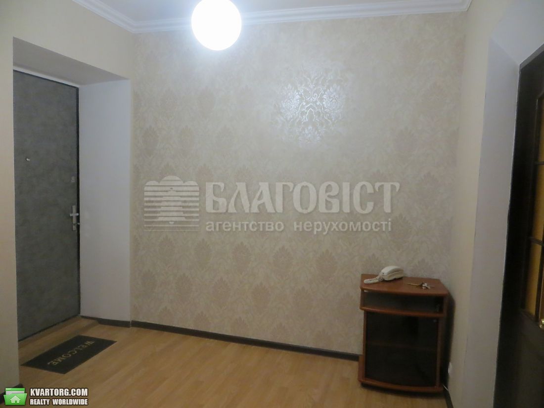 Rent out 2-room apartment. Киев,  Старонаводницкая — photo 2