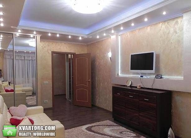 Rent out 2-room apartment. Киев,  Чавдар — photo 5