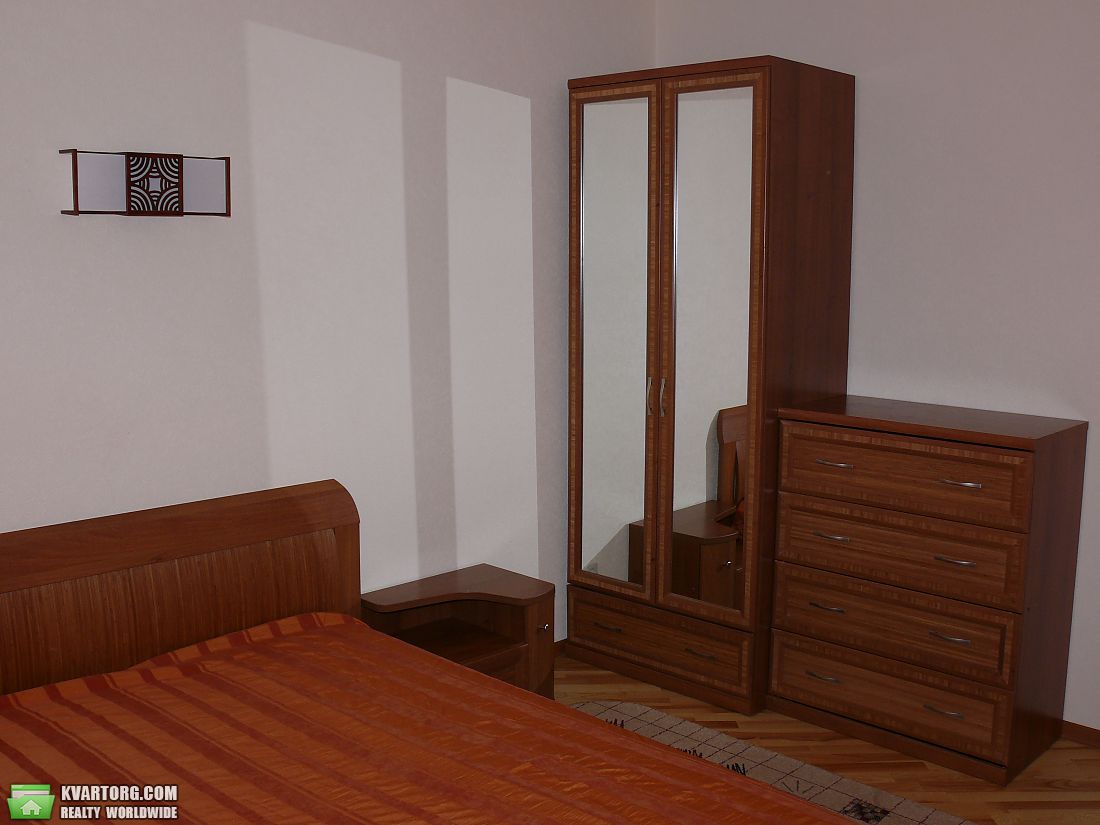Rent out 3-room apartment. Киев, Волошская — photo 6