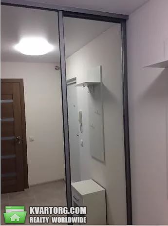Rent out 1-room apartment. Киев,  Стадионная — photo 4