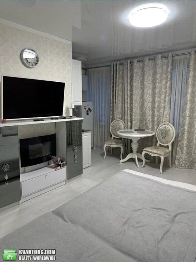 Rent out 1-room apartment. Киев, Алмазова — photo 1