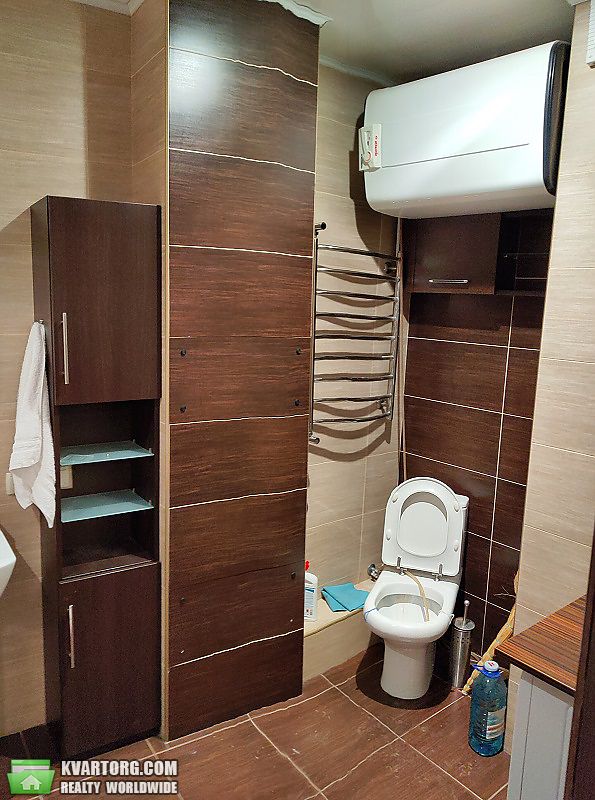 Rent out 2-room apartment. Киев,  Харьковское шоссе — photo 8