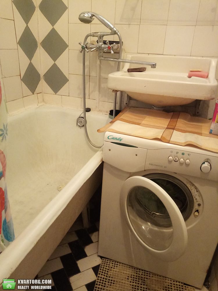 Rent out 2-room apartment. Киев, Воскресенский б-р — photo 9