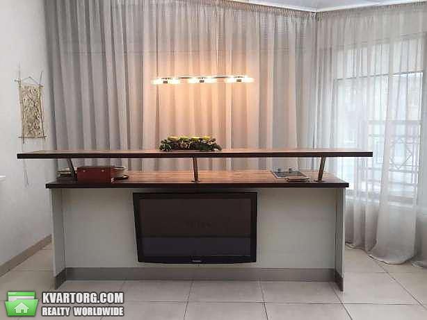 Sell 2-room apartment. Киев,  Лютеранская — photo 3