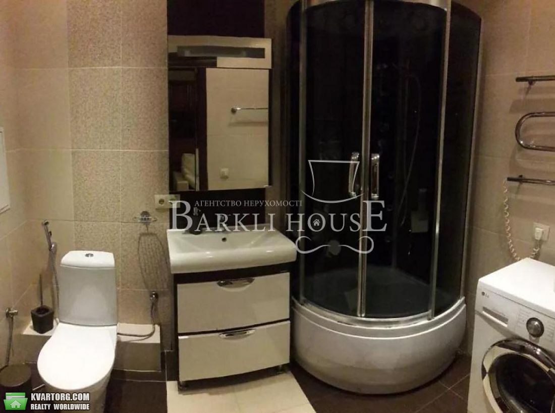 Rent out 2-room apartment. Киев,  Белорусская — photo 7