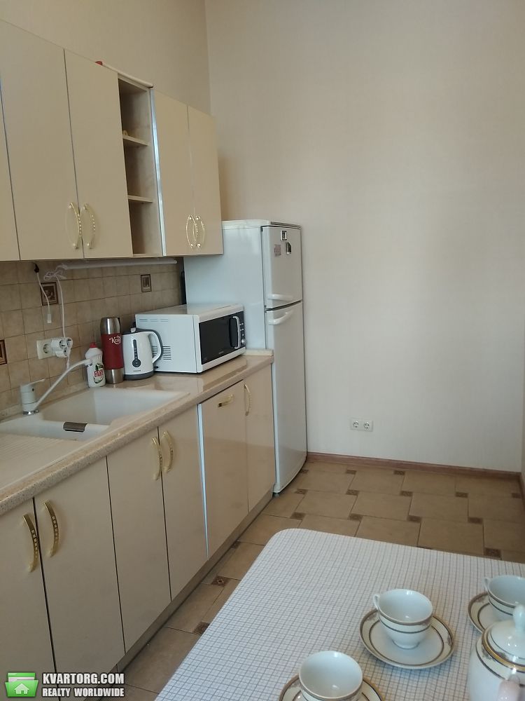 Rent out 1-room apartment. Киев,  Антоновича — photo 3