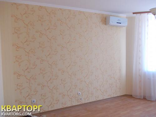 Rent out 2-room apartment. Киев,  Пчелки — photo 1