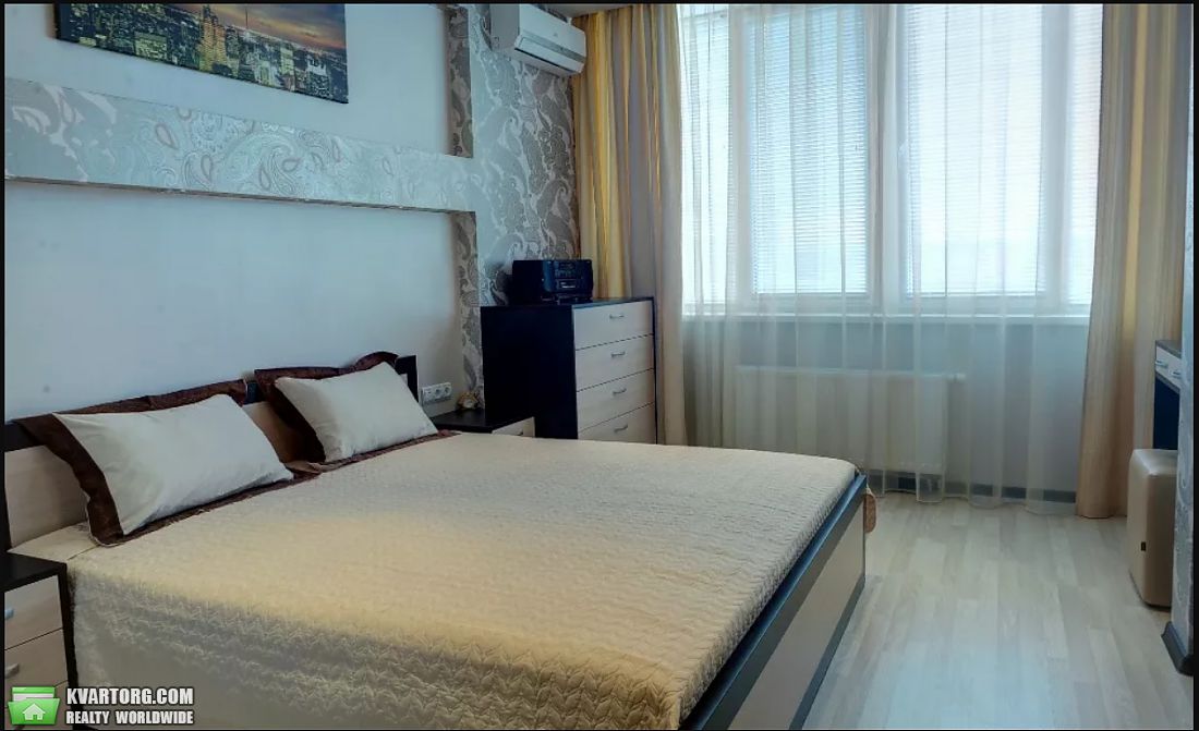Rent out 2-room apartment. Киев,  Вышгородская — photo 3